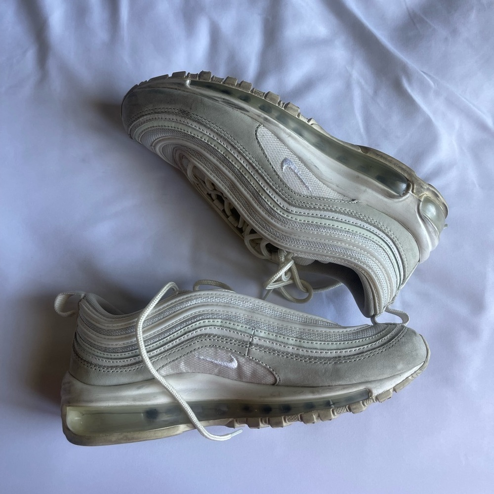 white nike air max 97